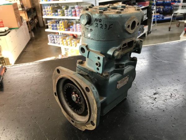 COMPRESSOR TF700 DETROIT O DEG TILT RECONDITIONED BENDIX 101649