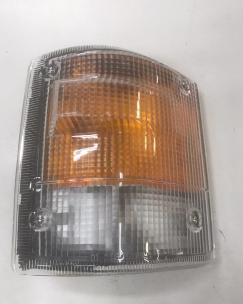 FRONT COMBINATION LAMP R/H 35 40 4600 FORD TRADER 15420.015