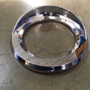COVER CHROME WITH VISOR 4″ TAIL