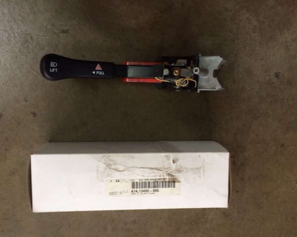 FREIGHTLINER QFLCA14-13495-005 $200 BLINKER SWITCH COMBO